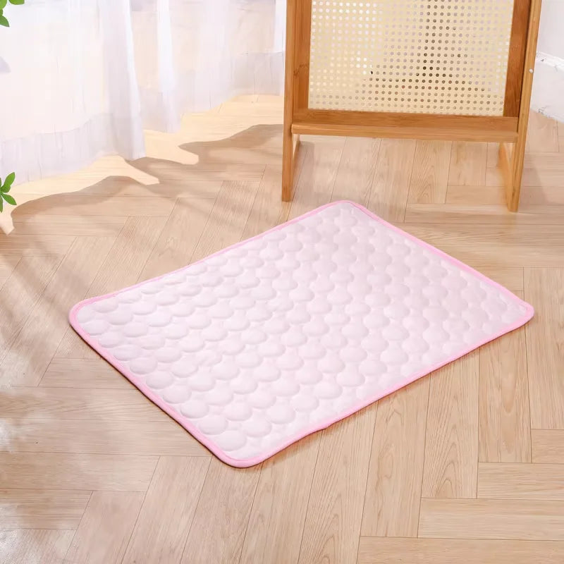 Ice Silk Pet Cooling Mat anti Slip Breathable Washable Summer Cool Pad Heat Dissipation Sleeping Mat for Dogs Cats Kennel Use