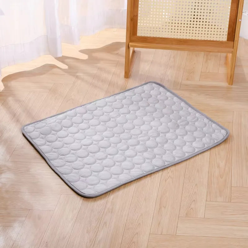 Ice Silk Pet Cooling Mat anti Slip Breathable Washable Summer Cool Pad Heat Dissipation Sleeping Mat for Dogs Cats Kennel Use